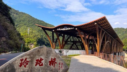 徜徉绿水青山 探秘武夷山国家公园玲珑溪谷