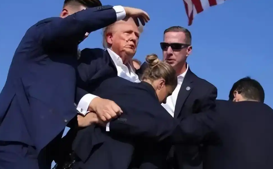 一颗子弹两个美国,内部深层矛盾显露,深刻改变美国和世界格局