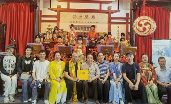 中国民促会会长张维新来陕考察调研渭南谦顺核桃生态产业园