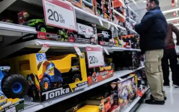 美国小企业哭诉:美国政府关税政策对其业务构成严重威胁