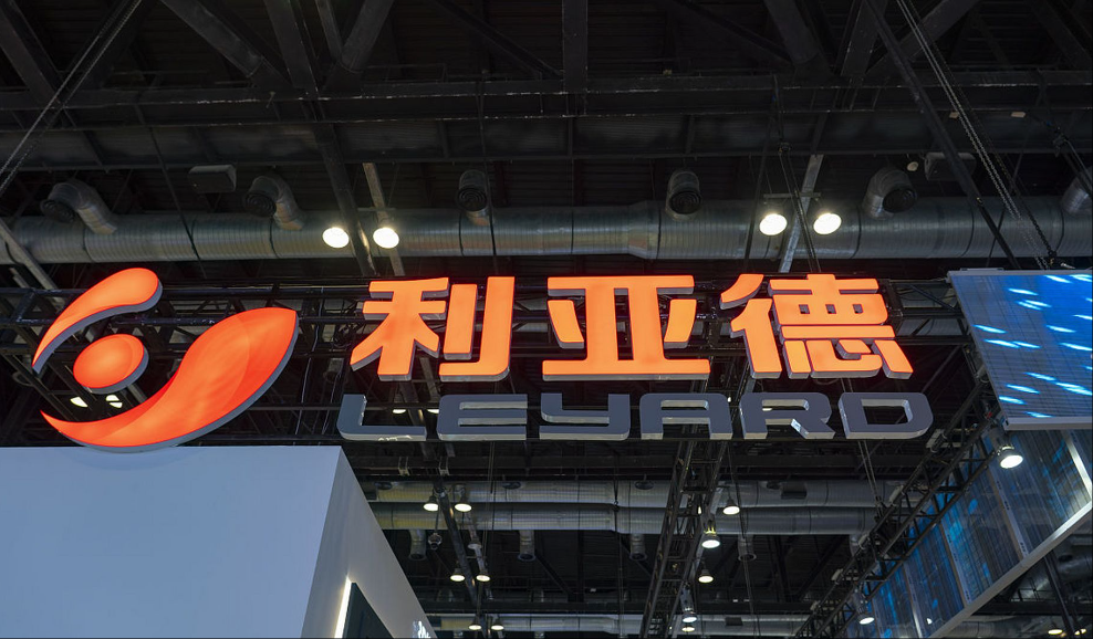 利亚德：今年将打造“AI+显示+文旅”产业生态闭环 构建第二增长曲线