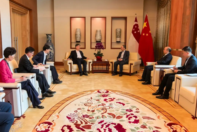 温枢刚访问新加坡并到大士能源调研